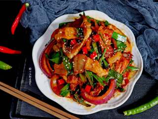 11、蒜苗肉片,大家试试看