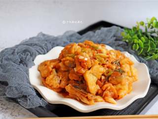 11、糖醋茄子,软软嫩嫩,带着微微有点西红柿酸的茄子,拌上米饭,每次都是一大碗