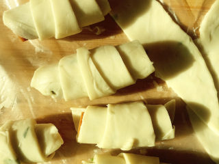 7、脆皮肠卷饼,全部卷好