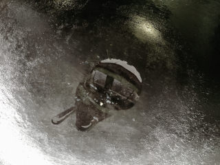 2、酸菜肥牛,锅烧热油，中小火