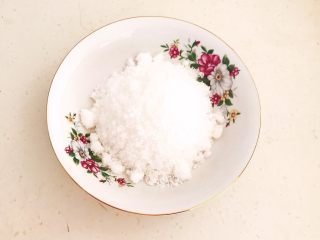 6、美味小零食  糖霜山楂,绵白糖100克