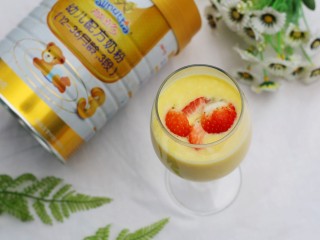 14、好喝到舔杯的奶香玉米汁,宝宝很喜欢。