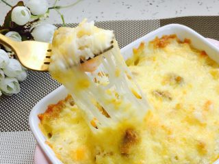 20、芝士虾仁焗饭,成品图