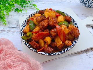 20、菠萝咕咾肉,成品