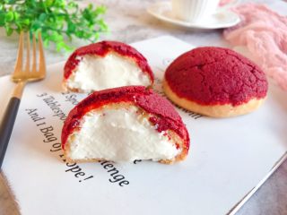 18、红丝绒脆皮泡芙,成品