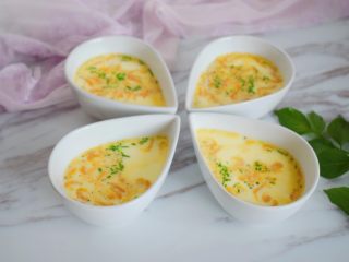 15、虾皮蒸蛋羹,美美哒