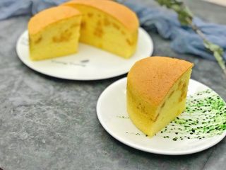 17、咸蛋黄芝士夹心蛋糕,成品图