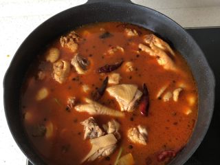 8、土豆烧鸡,加水沒过鸡块