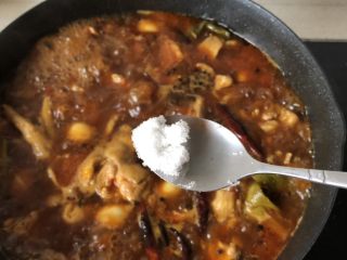 10、土豆烧鸡,一点糖提鲜