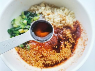 6、酸辣宽粉,3勺米醋，