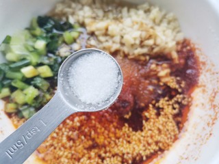 8、酸辣宽粉,一勺白糖，