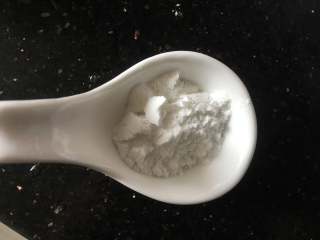 12、苹果布丁,然后准备少许的糖粉