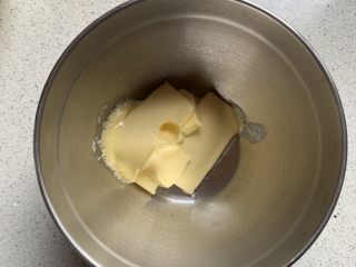 4、皇家曲奇,软化到能轻松戳洞