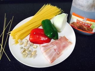 1、上班族的最爱 快手 黑胡椒意面,主要食材