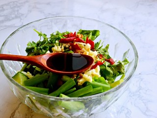 12、凉拌黄瓜,加捞汁