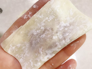 14、鲜肉云吞,云吞皮对叠