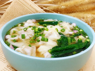 26、鲜肉云吞,放入碗中，再撒点小葱末，开吃啦！