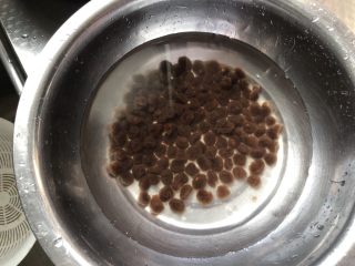 10、珍珠奶茶,煮好的珍珠过几遍凉水，口感更好