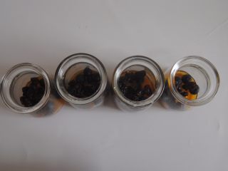 8、草莓加州葡萄干布丁, 放入加州葡萄干