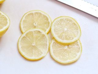 5、水果茶,柠檬切片