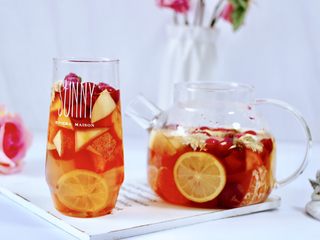 14、水果花茶,喝上一杯暖心暖胃又驱寒，酸酸甜甜好味道，真的好舒服。