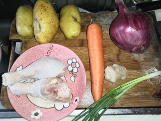 1、浓香咖喱鸡饭,准备食材