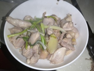 12、浓香咖喱鸡饭,盛出备用