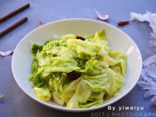 13、手撕包菜,脆脆的