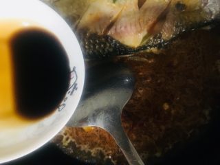 13、红烧鲫鱼,醋