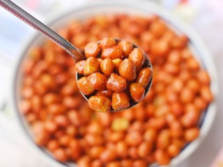 12、油炸花生米,做法简单。