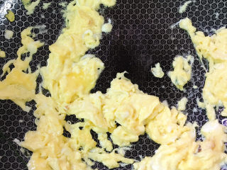 7、胡萝卜蛋炒饭,翻炒均匀