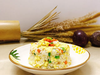 16、胡萝卜蛋炒饭,成品图