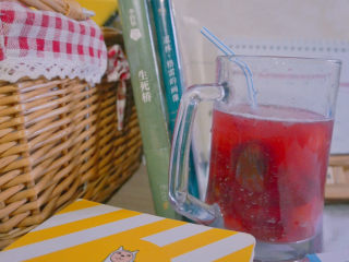 20、荔枝杨梅冷饮????,味道酸酸甜甜的????