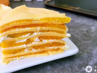 23、千层芒果蛋糕,切开享用^_^