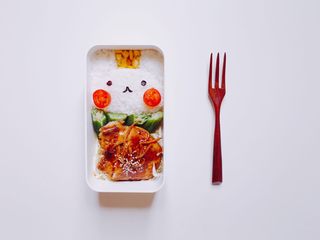 8、兔子姜烧猪排便当,完成