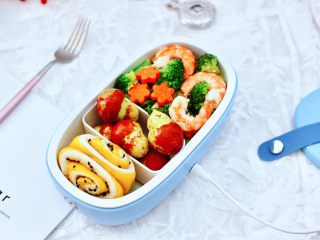 15、虾仁清炒西兰花便当,上班族和学生党的营养便当，吃的时候加热一下即可享用了。