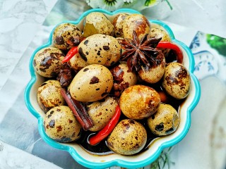 14、五香卤鹌鹑蛋,做一次可以吃三天。