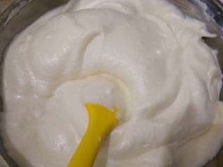 9、≈小蛋糕≈,快速翻拌均匀