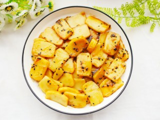 14、红糖年糕,趁热非常好吃。