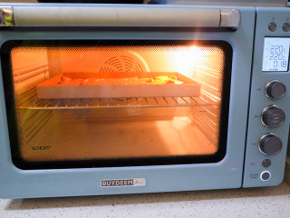 6、9个月以上辅食健康零食烤番薯片, 烤箱预热220度