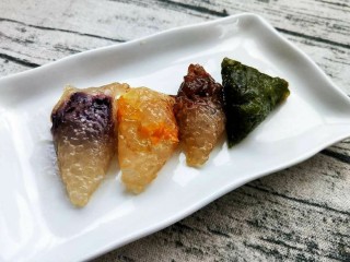 11、水晶粽子,水晶粽子就做好啦,透亮Q弹好吃