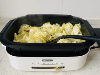 8、醋溜白菜,炒软