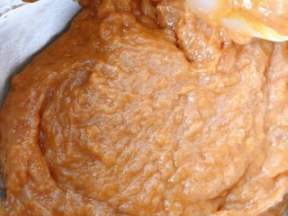 17、鲜虾片,搅拌均匀