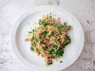 5、煎薄罉,盛出备用