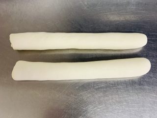 17、糯米烧麦,揉成长条