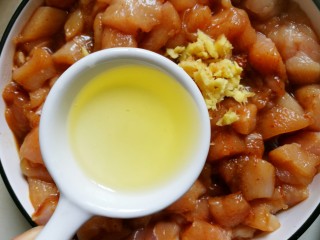 11、狂甩肯德基几条街的劲爆鸡米花,2个蛋清。