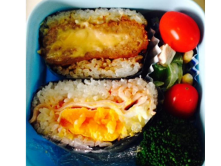 7、日式饭团,包起司汉堡肉或火腿蛋也是个不错的点子哦!