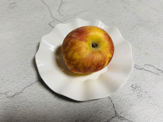 1、苹果饼,一个苹果