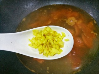 9、紫菜番茄豆腐汤,一勺姜末。