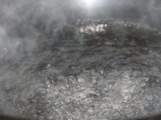 8、番茄鸡蛋通心粉,烧开